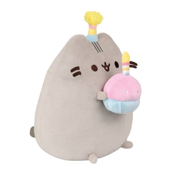 Maskotka Pusheen z tortem