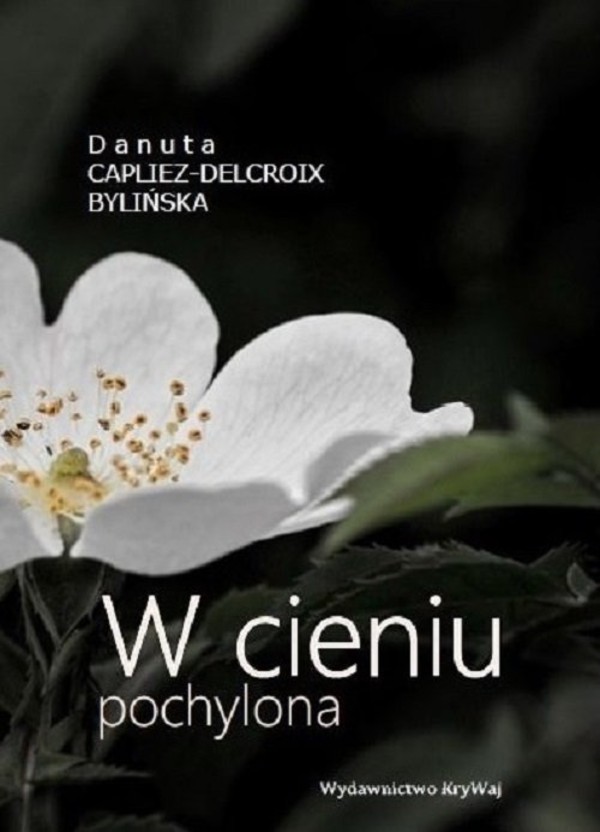 W cieniu pochylona